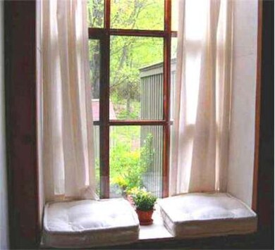 82 Pine Grove, Amherst, MA 01002 - photo 5