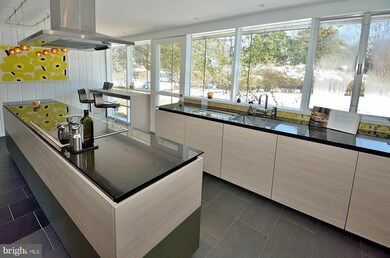 1926 Marthas Rd, Alexandria, VA 22307 - photo 5