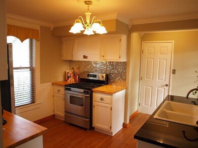 646 NW B St, Grants Pass, OR 97526 - photo 4