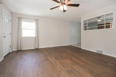 809 Sheffield Rd, Sheffield Lake, OH 44054 - photo 2