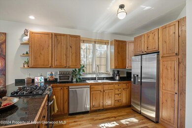 06-320WhitehorseDr_24090306