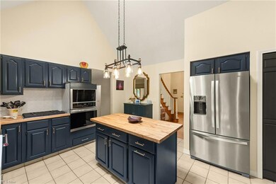 8291 Old Post Rd, Olmsted Falls, OH 44138 - photo 7