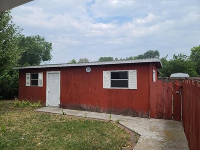 4325 Summers Ln, Klamath Falls, OR 97603 - photo 6