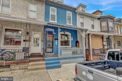 912 Locust St, Reading, PA 19604 - photo 2