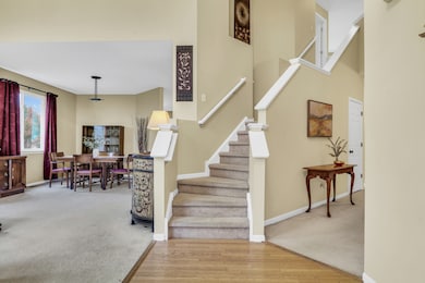 77 Bridlepath Dr, Lindenhurst, IL 60046 - photo 4