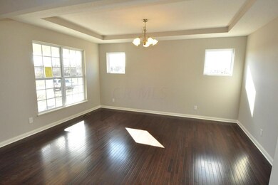 [L833_Z4]COLU_PINM_833_dining_room13