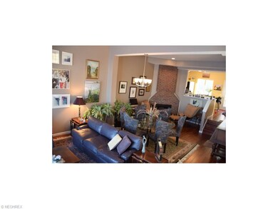 Open Floorplan! Hardwood Flooring installed recent