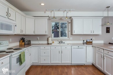 8148 Sandy Cir Anchorage AK-large-006-19