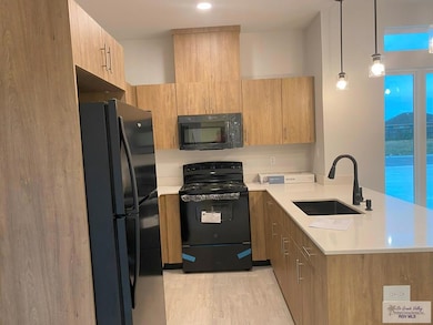 kitchen with breakfast bar