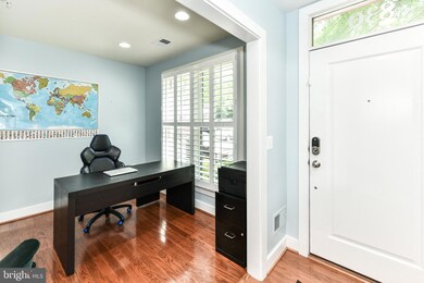 830 Snowden Hallowell Way, Alexandria, VA 22314 - photo 3