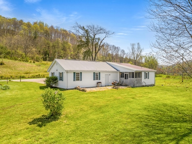 6473 Wildie Rd, Disputanta, KY 40456 - photo 2