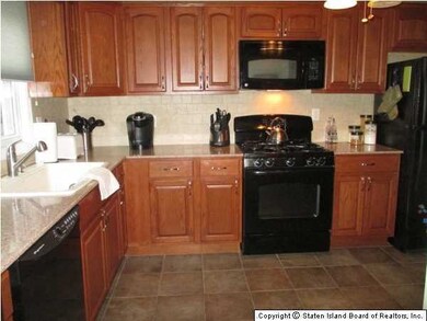 336 Livermore Ave, Staten Island, NY 10314 - photo 2