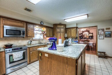 7409 Bailey Rd, Pearland, TX 77584 - photo 4