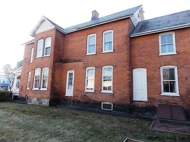 161 Church St, Saratoga Springs, NY 12866 - photo 5