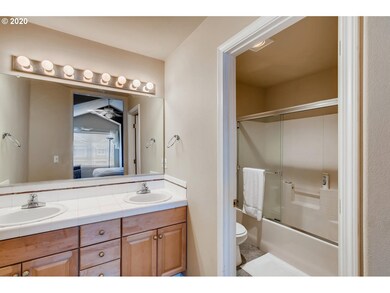 20292 Hoodview Ave, West Linn, OR 97068 - photo 7
