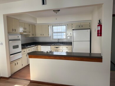 106 Lord Ave unit 2nd floor, Bayonne, NJ 07002 - photo 5
