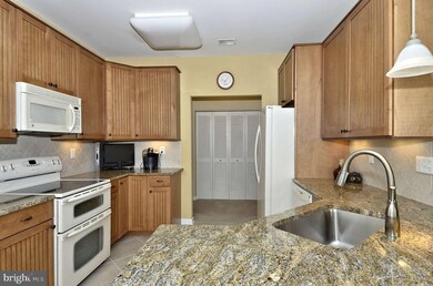 2605 Clarion Ct unit 201, Odenton, MD 21113 - photo 3