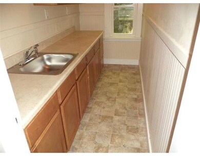 17 Princeton St unit 1, Worcester, MA 01610 - photo 6