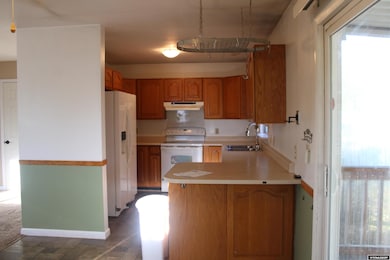 304 3rd St, Mountain View, WY 82939 - photo 3