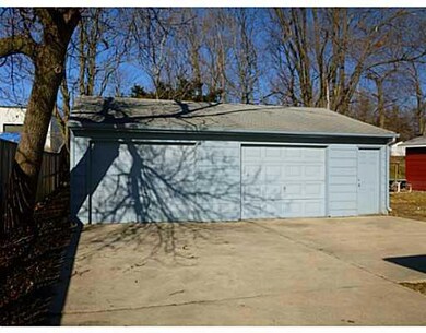 Parking Lot/Garage.