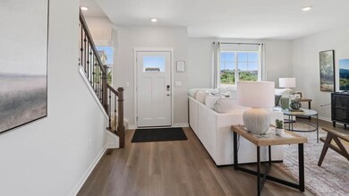 527 Trysil Alley N, Stoughton, WI 53589 - photo 2