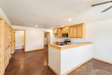 13001 Owen Ln unit 13005, Thackerville, OK 73459 - photo 4