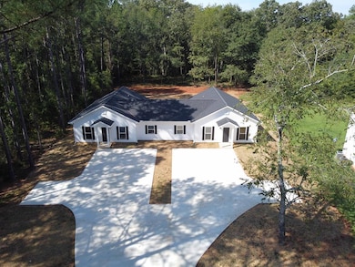 137 Joiner Dr, Albany, GA 31721 - photo 2