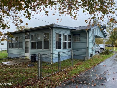 556 Dillon St, Crossville, TN 38555 - photo 5