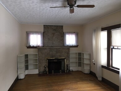 270 N Clinton Ave, Elmhurst, IL 60126 - photo 2