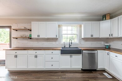 210 Lansing Ct, Jacksonville, NC 28540 - photo 7