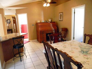 DINNING ROOM 2