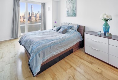 Crystal Point unit 3704, Jersey City, NJ 07302 - photo 6