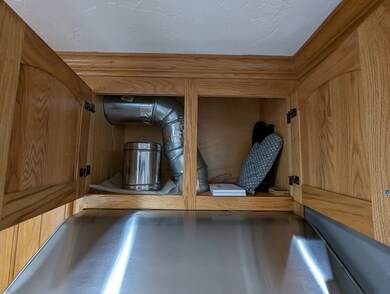 1090 Pond St, Franklin, MA 02038 - photo 7