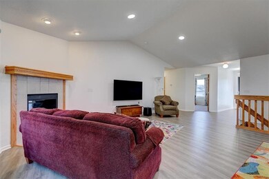 4113 Bayview Ct, Des Moines, IA 50320 - photo 6