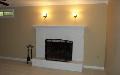 580 NW Clubview Cir, Lake City, FL 32055 - photo 2