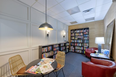 Hermitage unit 710, Columbia, SC 29205 - photo 4