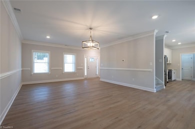 2676 Splitbrooke Dr, High Point, NC 27265 - photo 4