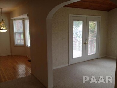 5327 N Castleberry Dr, Peoria, IL 61615 - photo 3