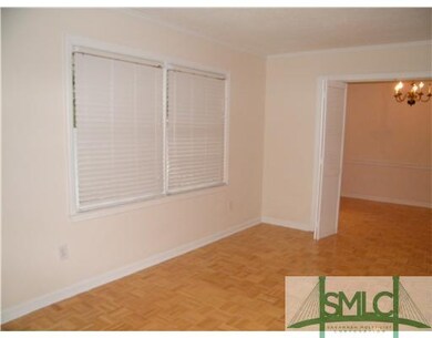 Living Room. Hardwood Floor