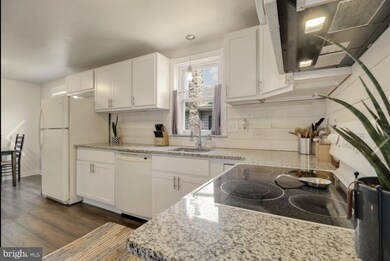 315 Elm St, Pottstown, PA 19464 - photo 3