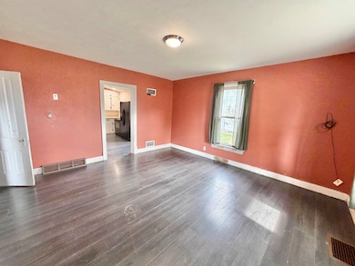 423 W 4th St, Byron, IL 61010 - photo 4