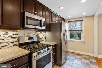 727 Crescent Dr, Glenolden, PA 19036 - photo 7