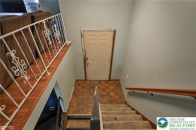 8519 Mohr Ln, Fogelsville, PA 18051 - photo 5