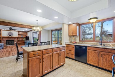 Large Window over sink, Granite Counters, newer li