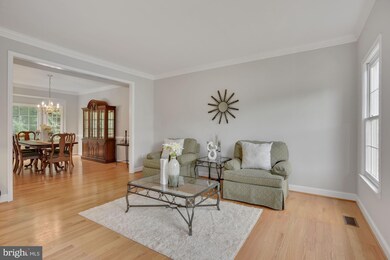 20487 Quarterpath Trace Cir, Sterling, VA 20165 - photo 7