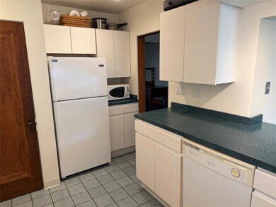 5610 University Ave, Des Moines, IA 50311 - photo 6