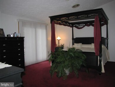 716 Highvilla Rd, Essex, MD 21221 - photo 2