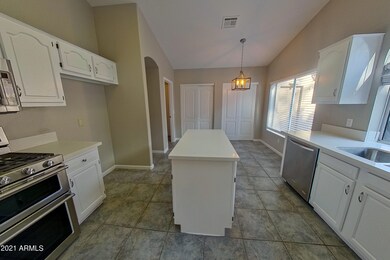 5791 W Ross Dr, Chandler, AZ 85226 - photo 6