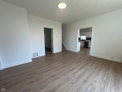 205 N 10th St, Elwood, IN 46036 - photo 5