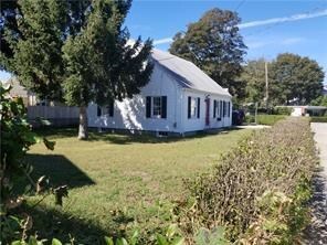 406 Power Rd, Pawtucket, RI 02860 - photo 2